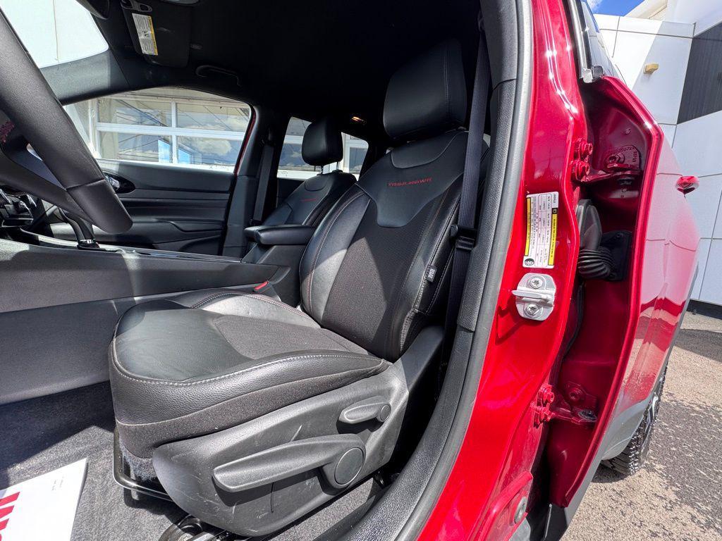 used 2025 Jeep Compass car, priced at $24,692