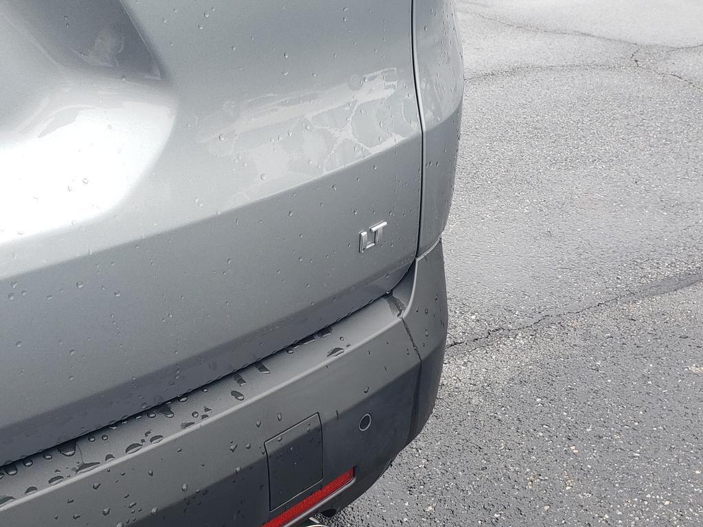 used 2023 Chevrolet Traverse car, priced at $28,500