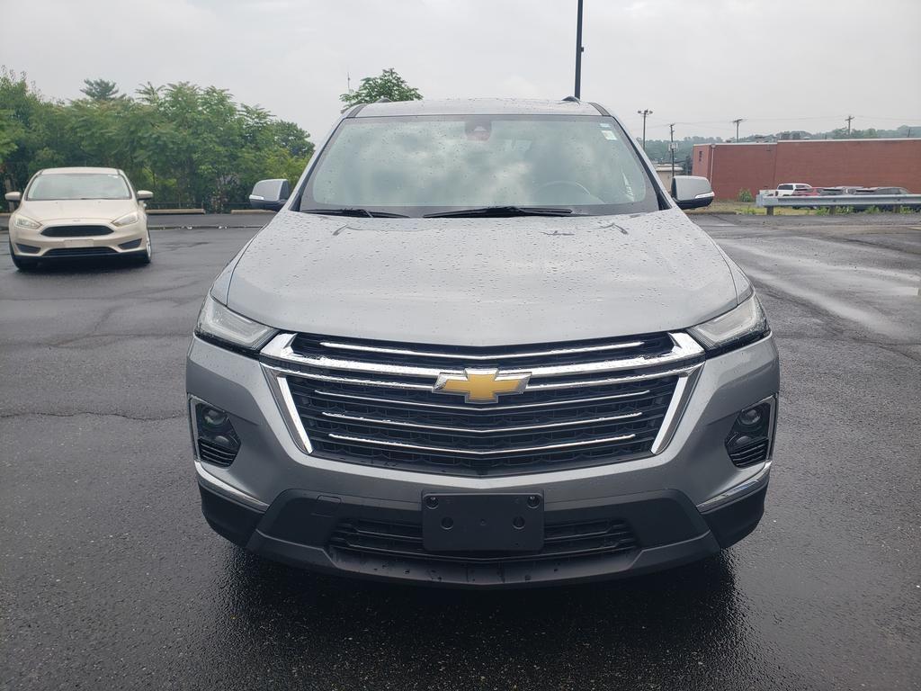 used 2023 Chevrolet Traverse car, priced at $28,500