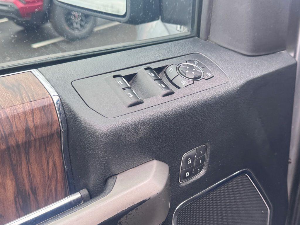 used 2020 Ford F-150 car, priced at $25,000