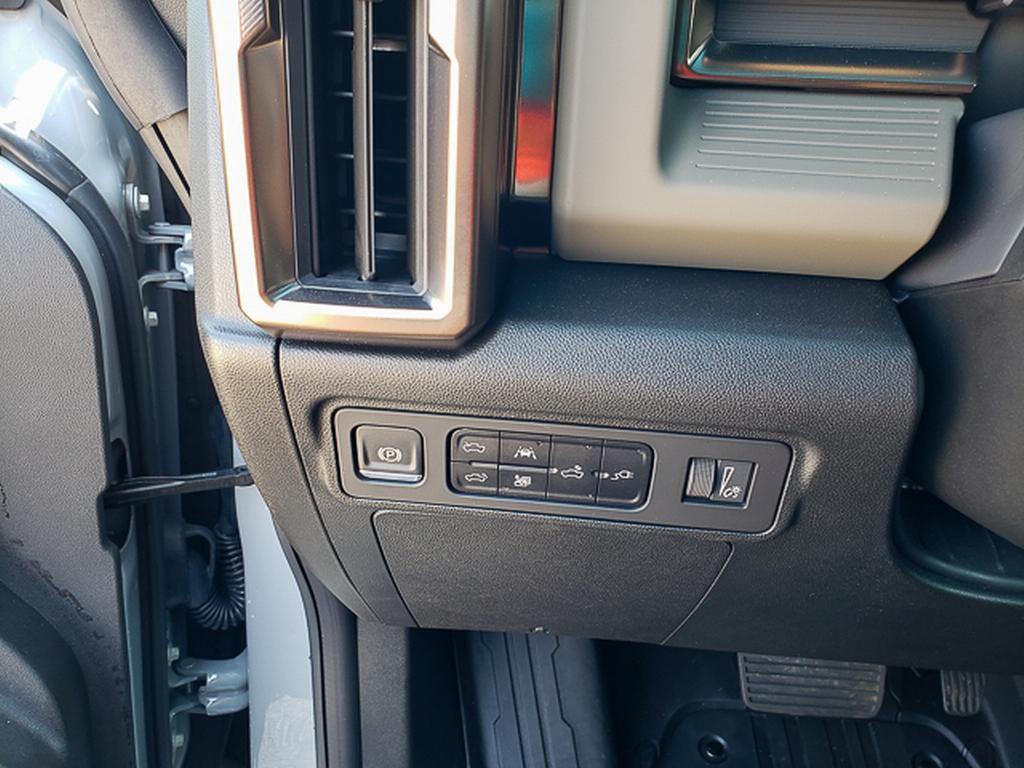 used 2024 GMC HUMMER EV Pickup car, priced at $81,732