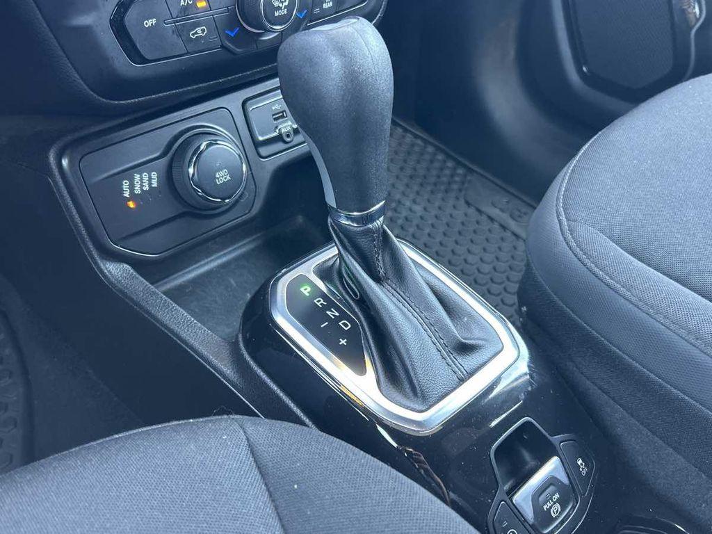 used 2022 Jeep Renegade car, priced at $18,985