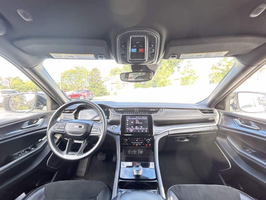 used 2022 Jeep Grand Cherokee car, priced at $27,299