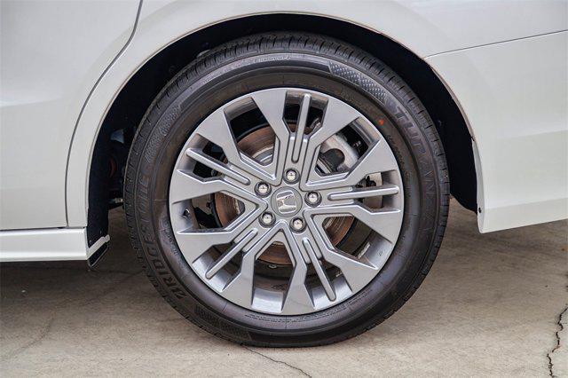 new 2025 Honda Odyssey car, priced at $45,500