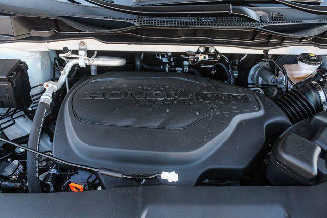 new 2026 Honda Odyssey car, priced at $45,930