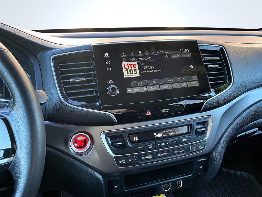 used 2022 Honda Pilot car, priced at $25,995