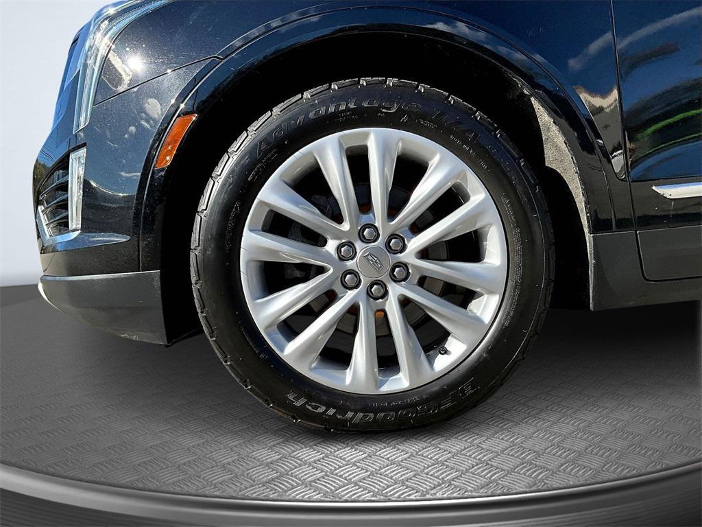 used 2017 Cadillac XT5 car, priced at $15,995