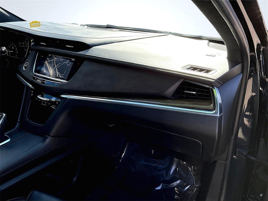 used 2017 Cadillac XT5 car, priced at $15,995