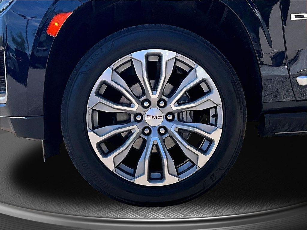 used 2021 GMC Yukon car, priced at $39,995