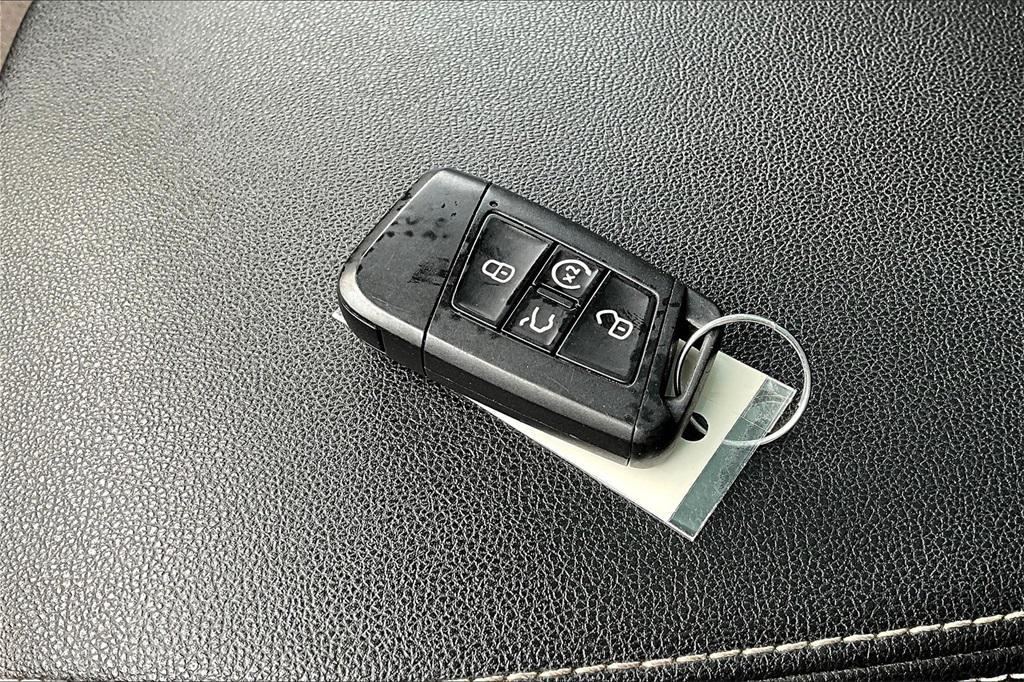 used 2020 Volkswagen Atlas Cross Sport car, priced at $17,295