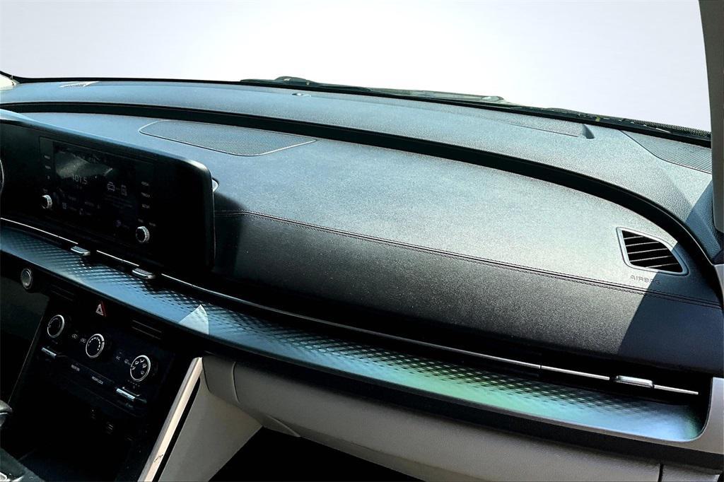 used 2022 Kia Carnival car, priced at $20,495