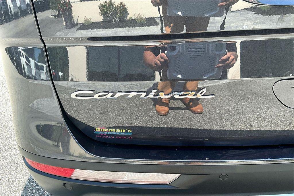 used 2022 Kia Carnival car, priced at $19,795