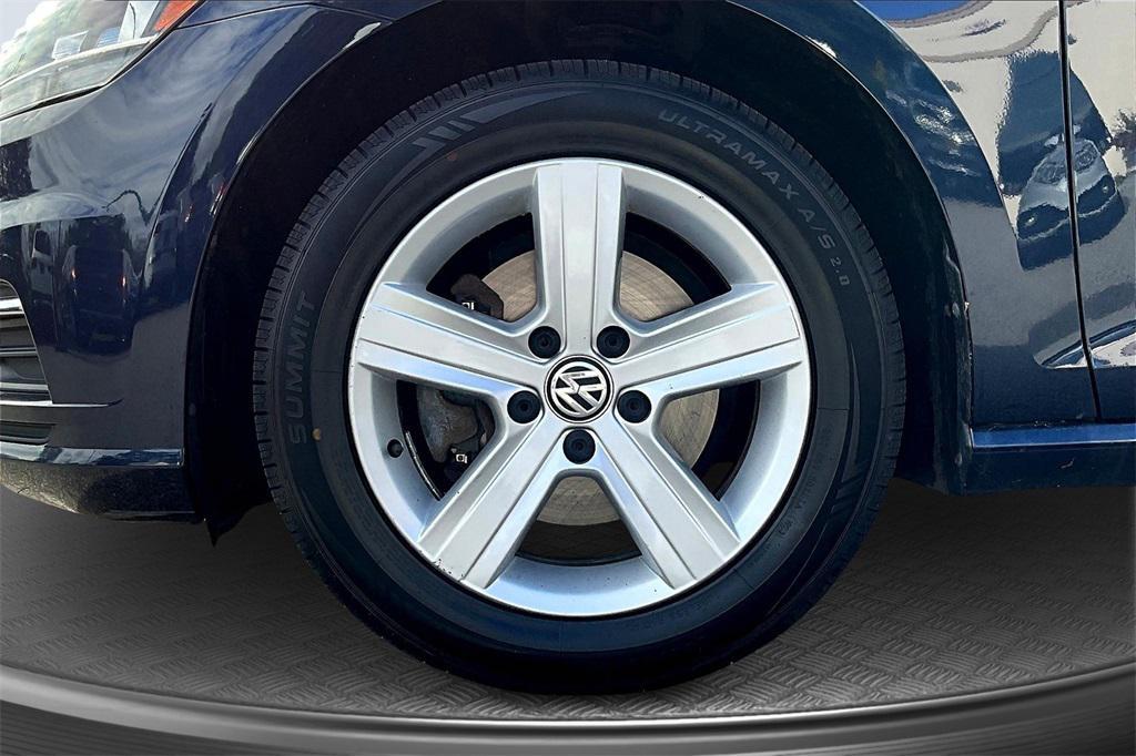 used 2018 Volkswagen Golf SportWagen car, priced at $12,495