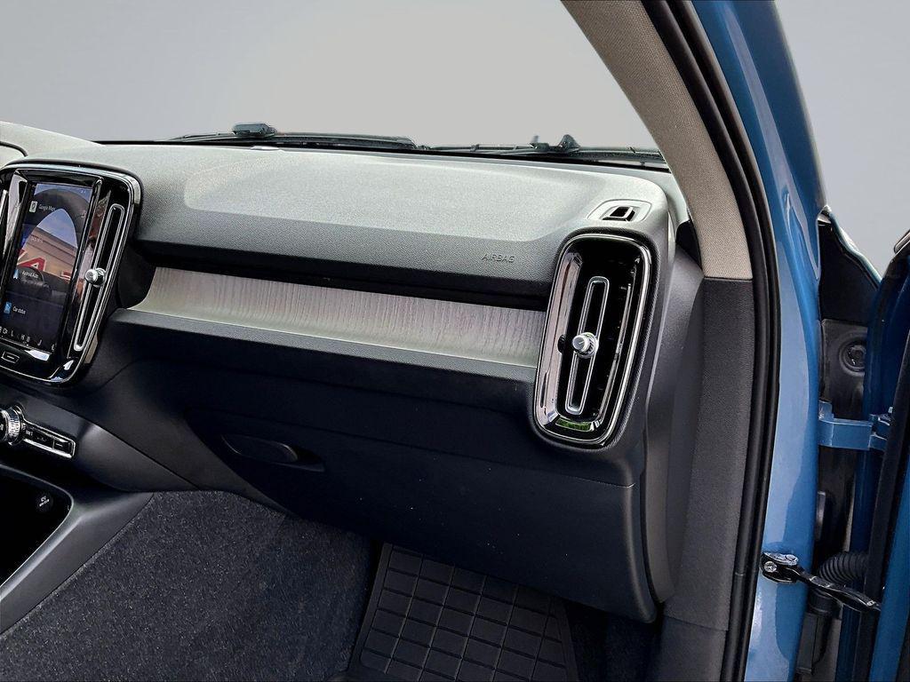 used 2023 Volvo XC40 car, priced at $22,795