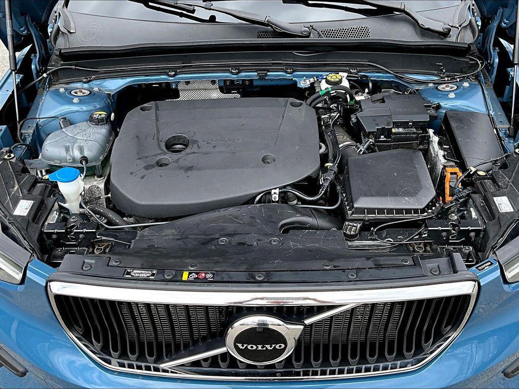 used 2023 Volvo XC40 car, priced at $22,795