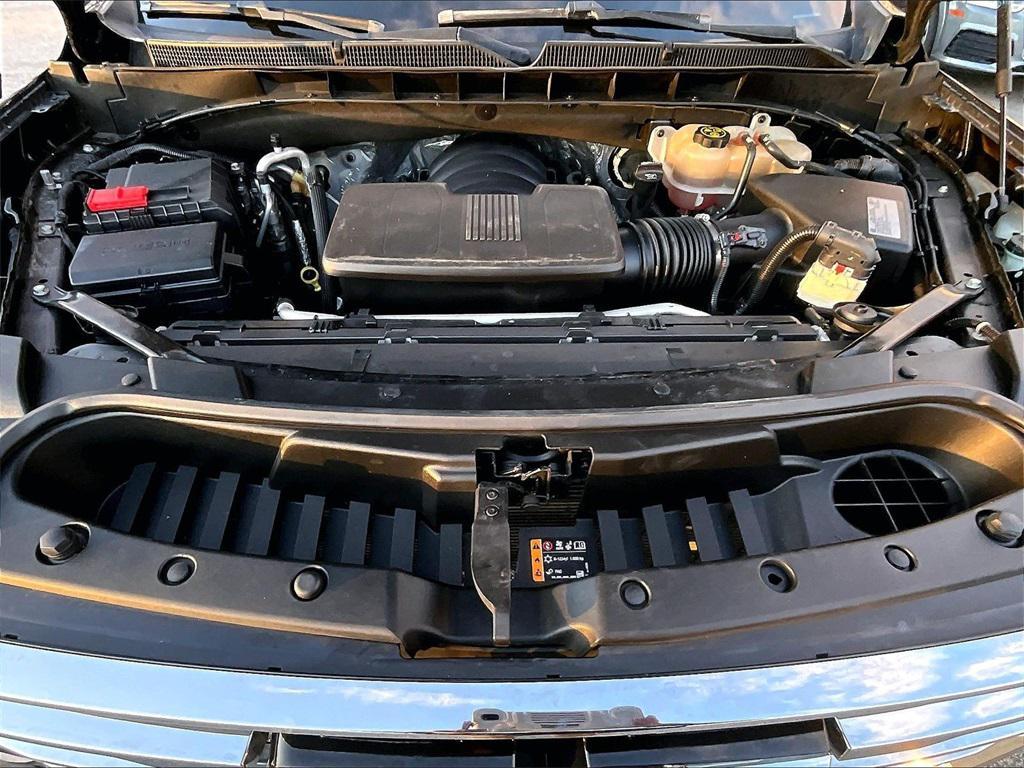 used 2021 GMC Yukon car, priced at $37,995