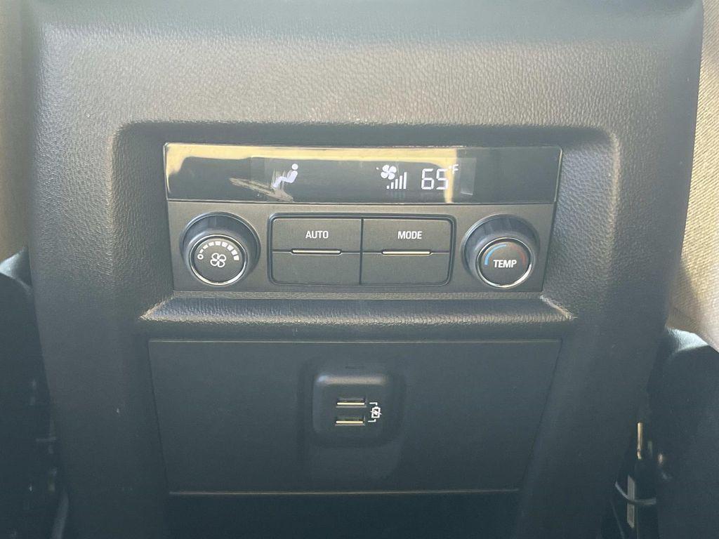 used 2023 Chevrolet Traverse car, priced at $26,940