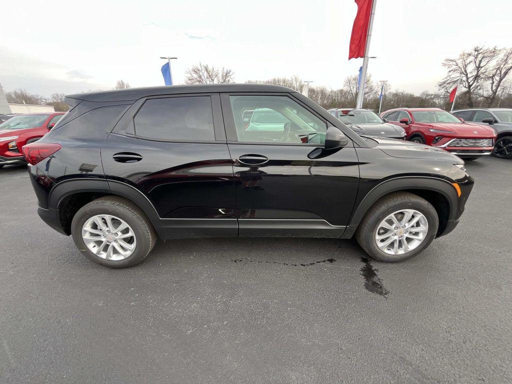 new 2026 Chevrolet TrailBlazer car, priced at $23,475