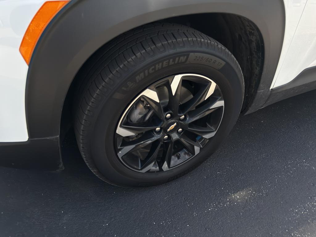 used 2023 Chevrolet TrailBlazer car, priced at $18,549