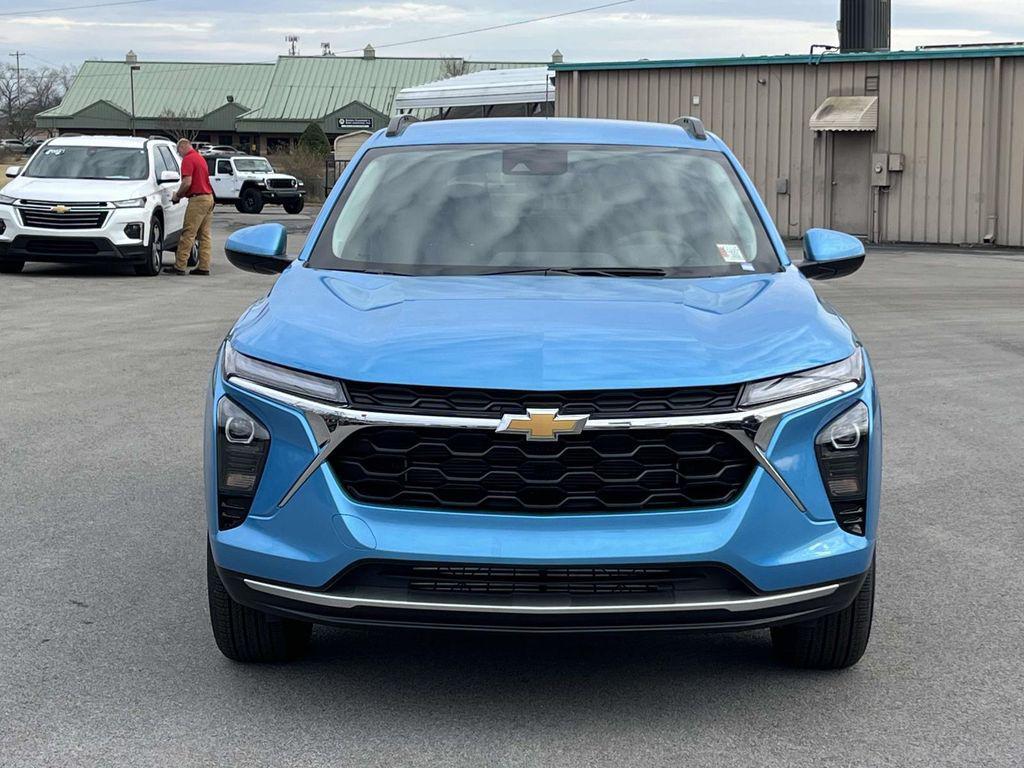 new 2026 Chevrolet Trax car, priced at $25,680