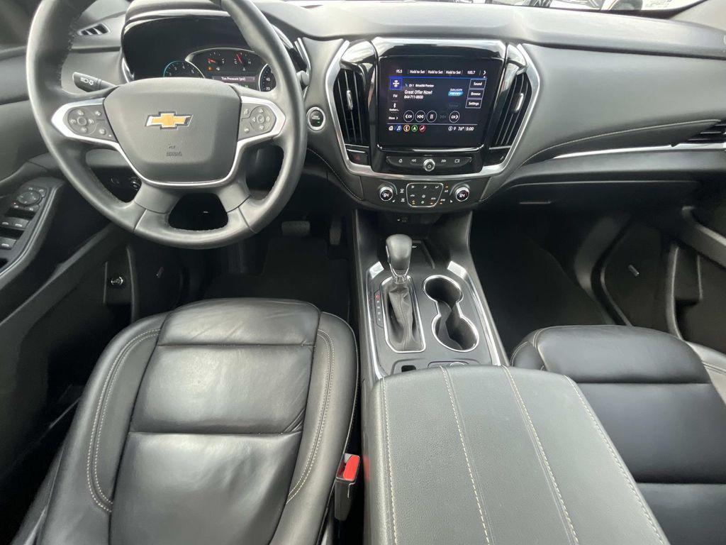 used 2023 Chevrolet Traverse car, priced at $31,990