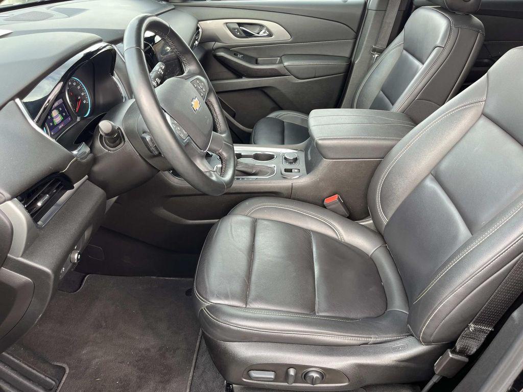 used 2023 Chevrolet Traverse car, priced at $31,990