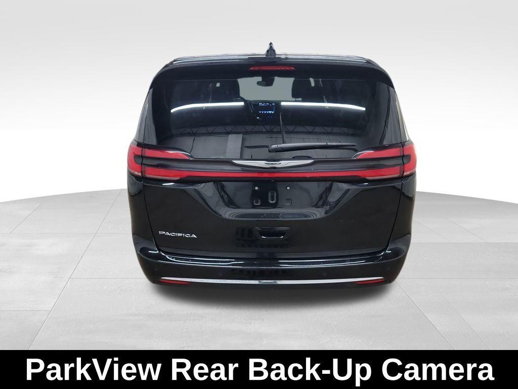 used 2024 Chrysler Pacifica car, priced at $27,777