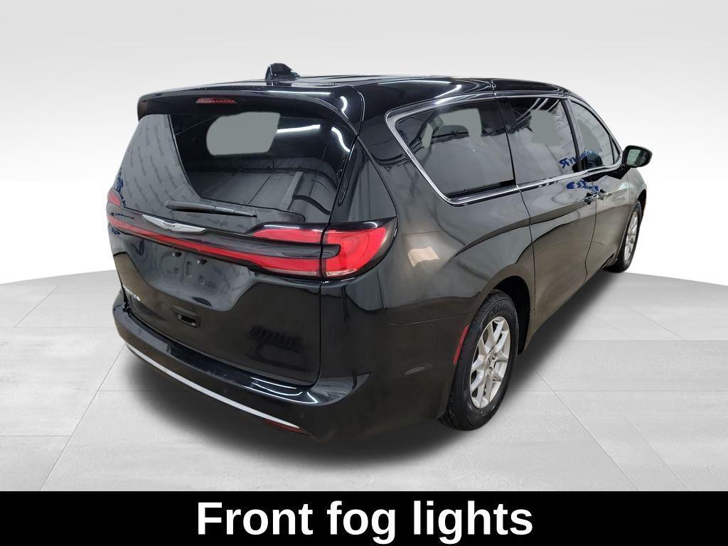 used 2024 Chrysler Pacifica car, priced at $27,777