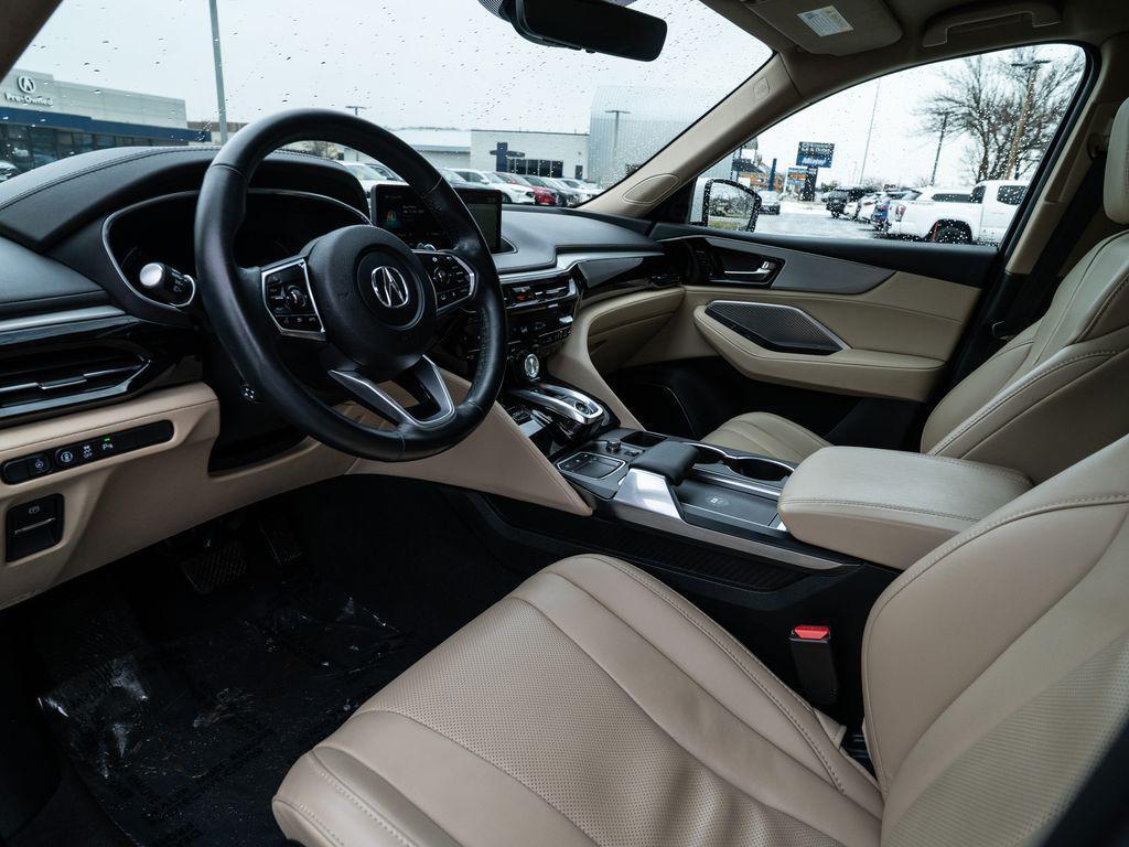 used 2023 Acura MDX car, priced at $41,900