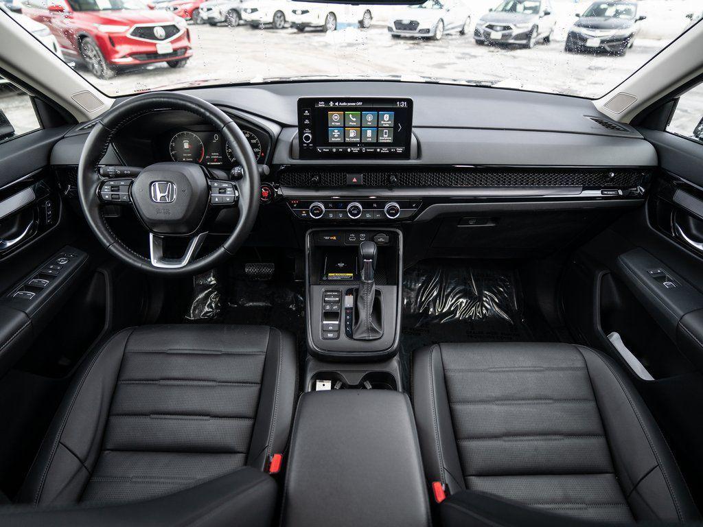 used 2025 Honda CR-V car, priced at $33,900