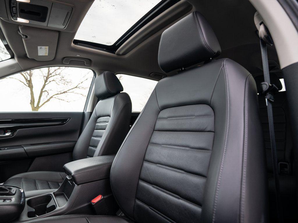 used 2025 Honda CR-V car, priced at $33,900