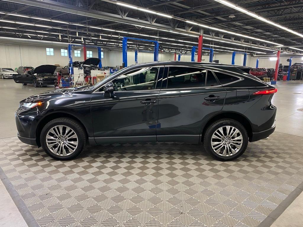 2021 Black Toyota Venza