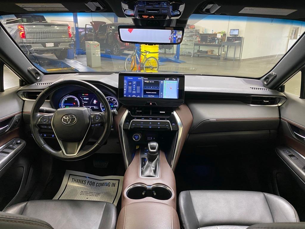 2021 Black Toyota Venza