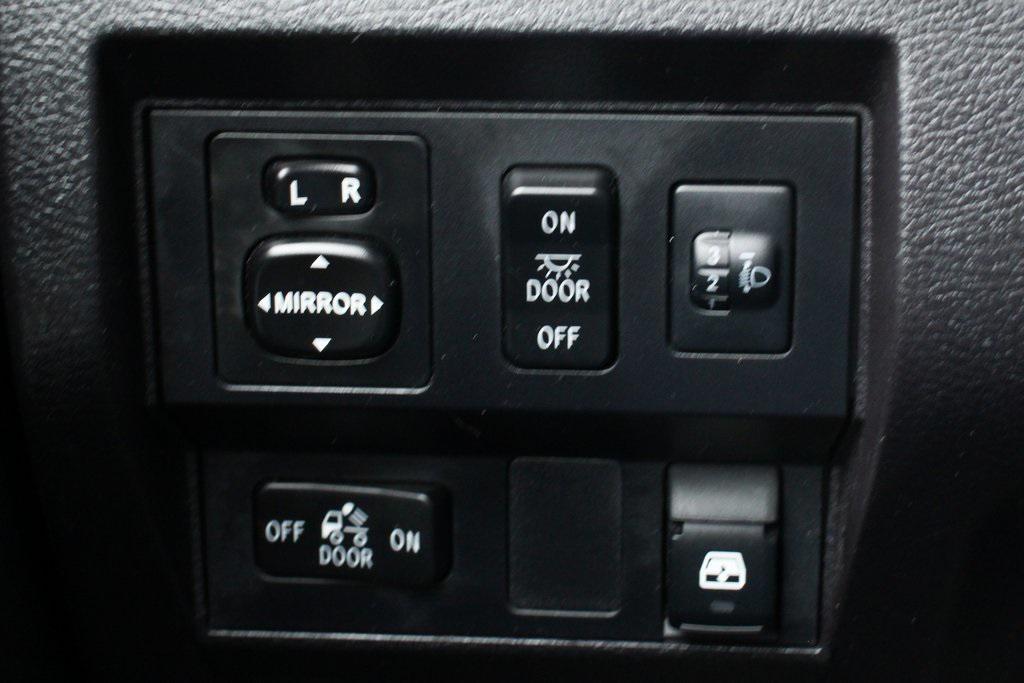 used 2015 Toyota Tundra car, priced at $30,995