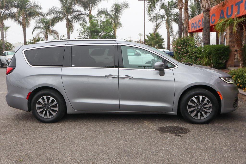 used 2021 Chrysler Pacifica car, priced at $16,995