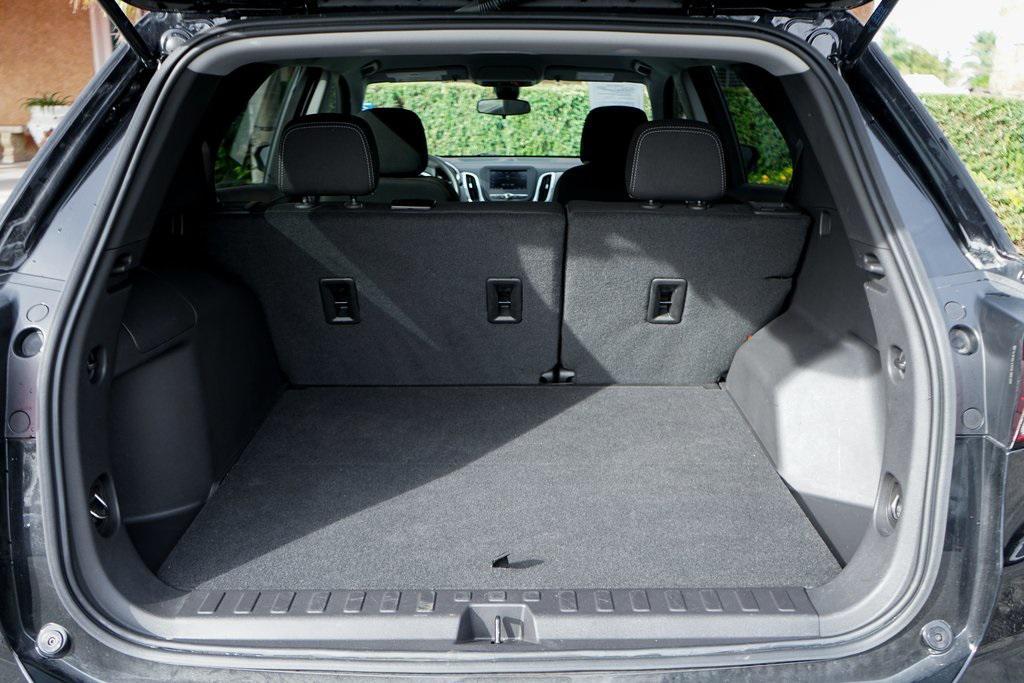 used 2024 Chevrolet Equinox car, priced at $19,995