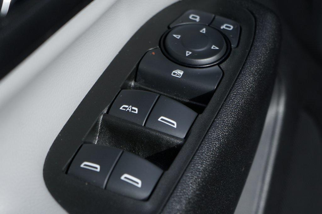 used 2024 Chevrolet Equinox car, priced at $19,995