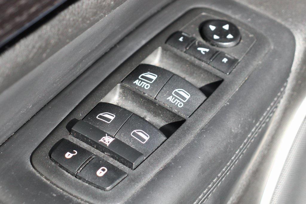 used 2021 Jeep Grand Cherokee car, priced at $31,995