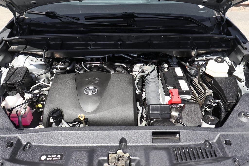 used 2022 Toyota Highlander car, priced at $23,995