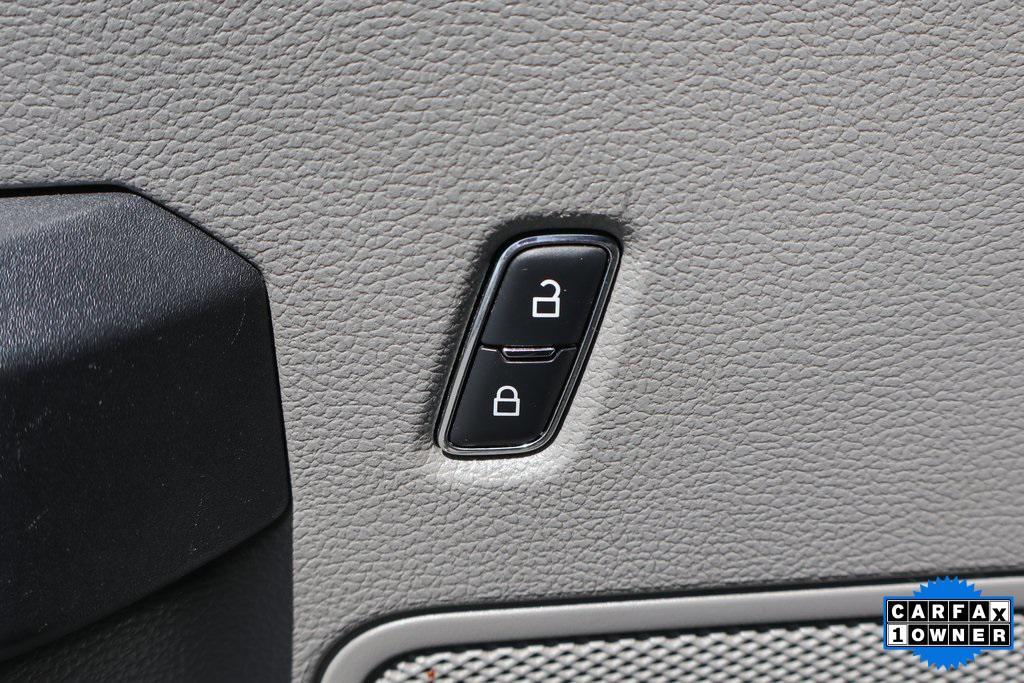 used 2019 Ford F-150 car, priced at $10,989