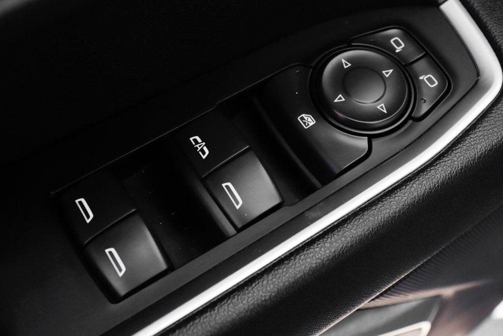 used 2022 Chevrolet Silverado 1500 car, priced at $31,995