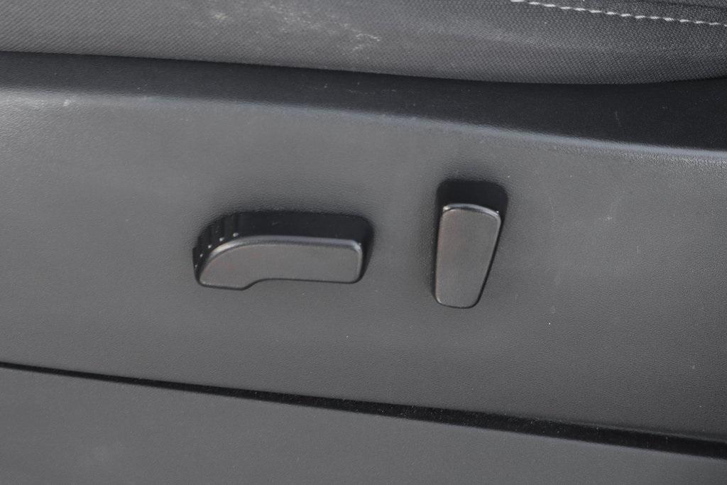 used 2022 Nissan Frontier car, priced at $18,995