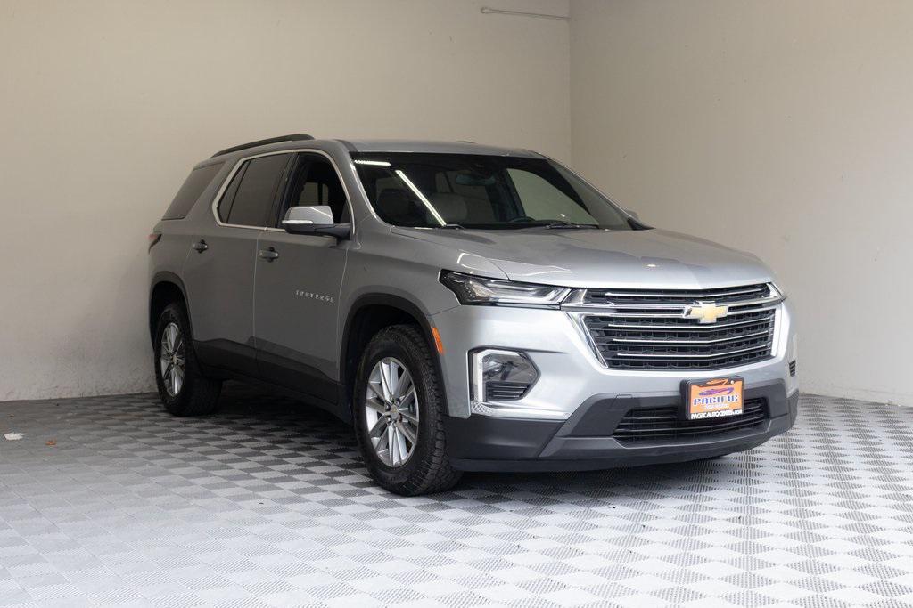 used 2023 Chevrolet Traverse car, priced at $20,995