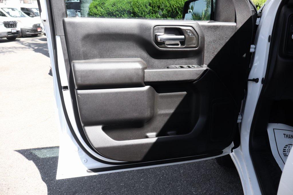 used 2024 Chevrolet Silverado 1500 car, priced at $31,995