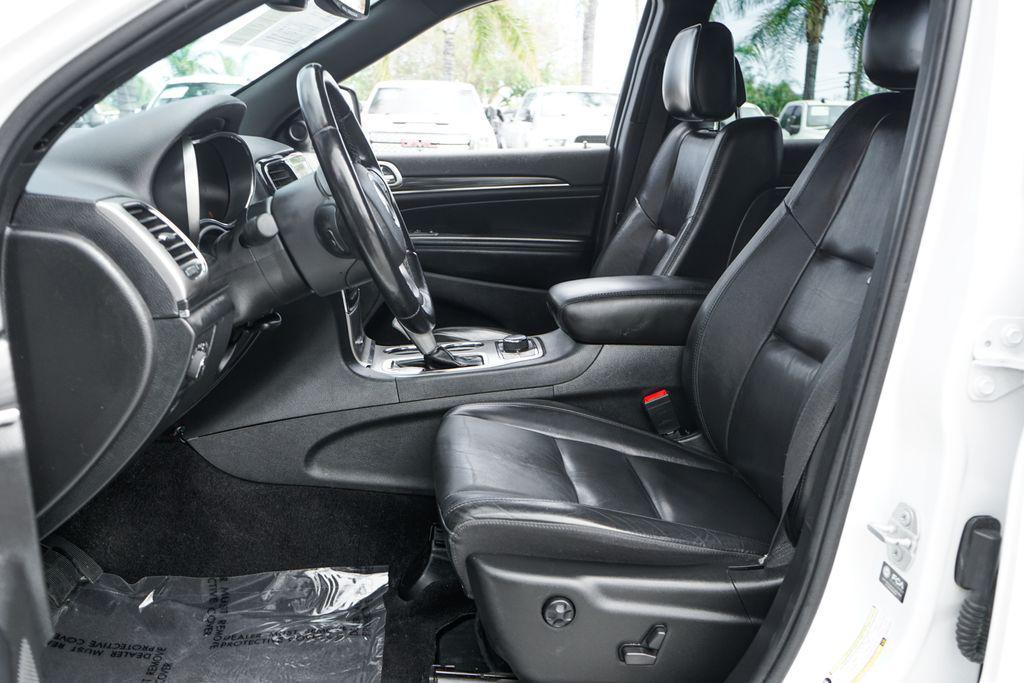 used 2022 Jeep Grand Cherokee car, priced at $21,995