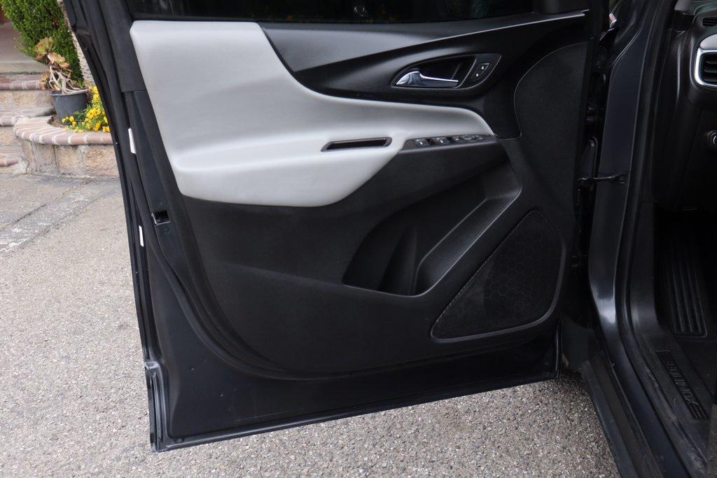 used 2022 Chevrolet Equinox car, priced at $15,995