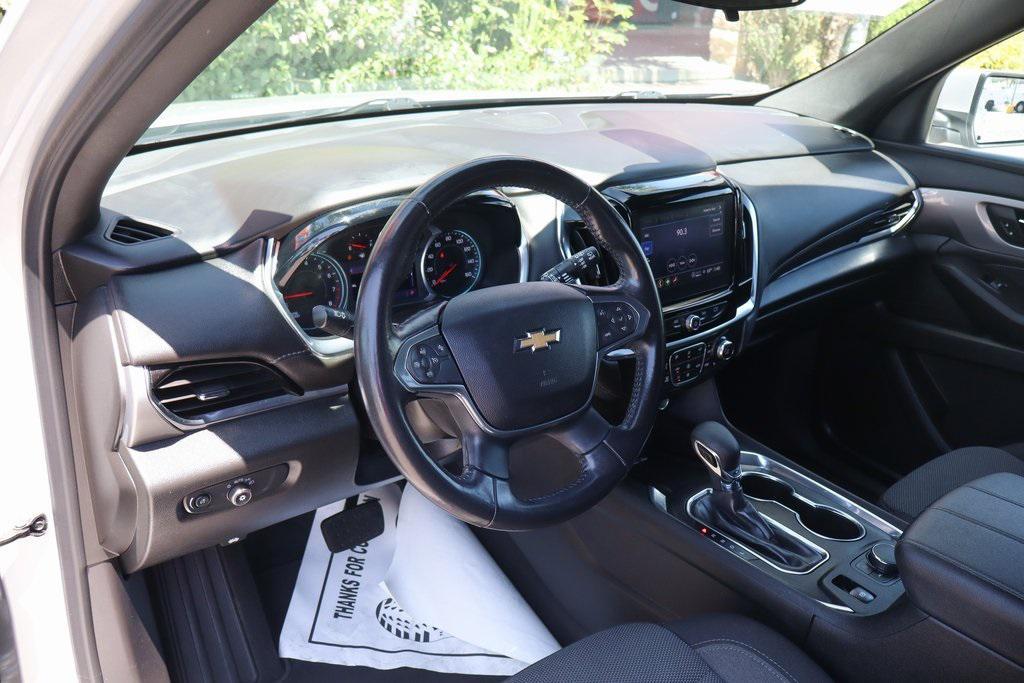 used 2022 Chevrolet Traverse car, priced at $20,995