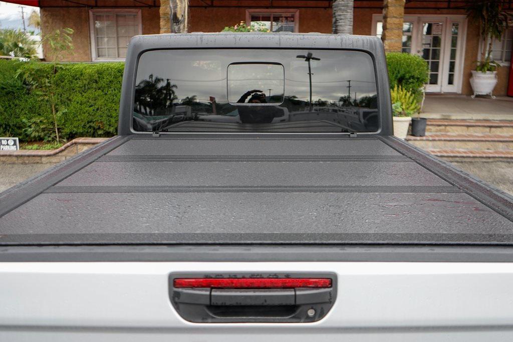 used 2024 Jeep Gladiator car