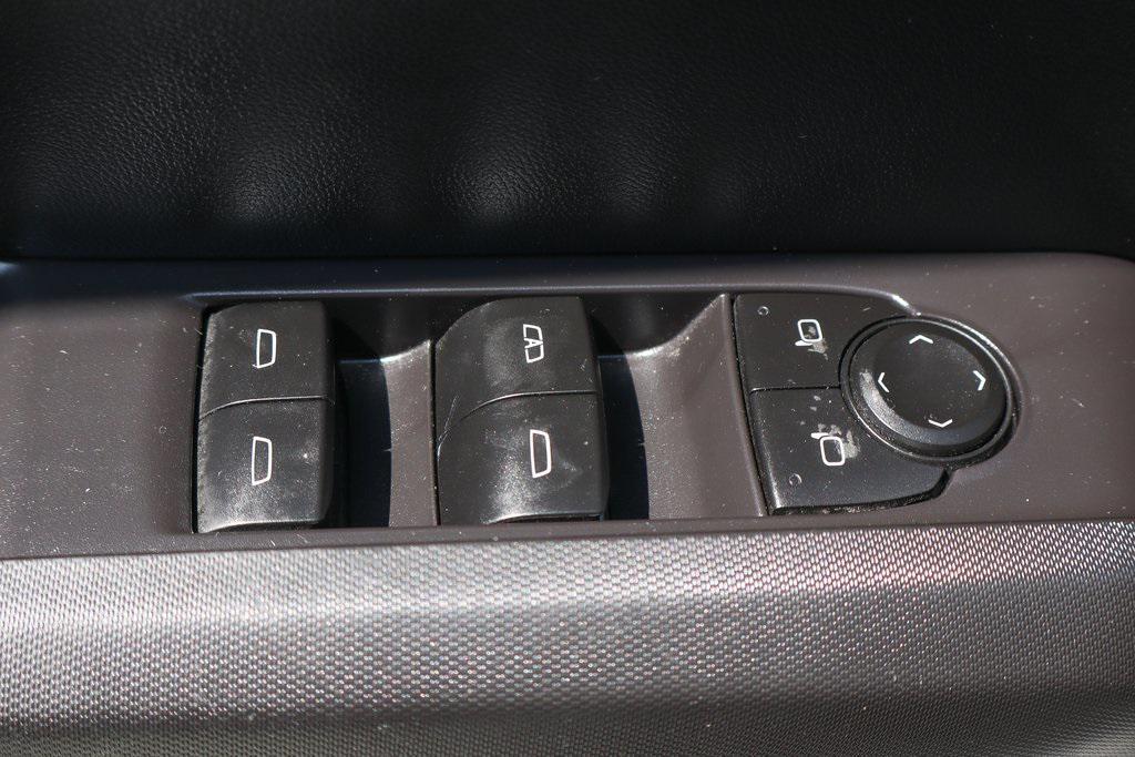 used 2023 GMC Canyon car, priced at $30,995