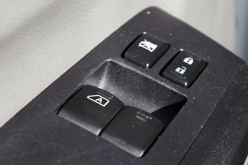 used 2018 Nissan NV Cargo NV2500 HD car, priced at $18,995